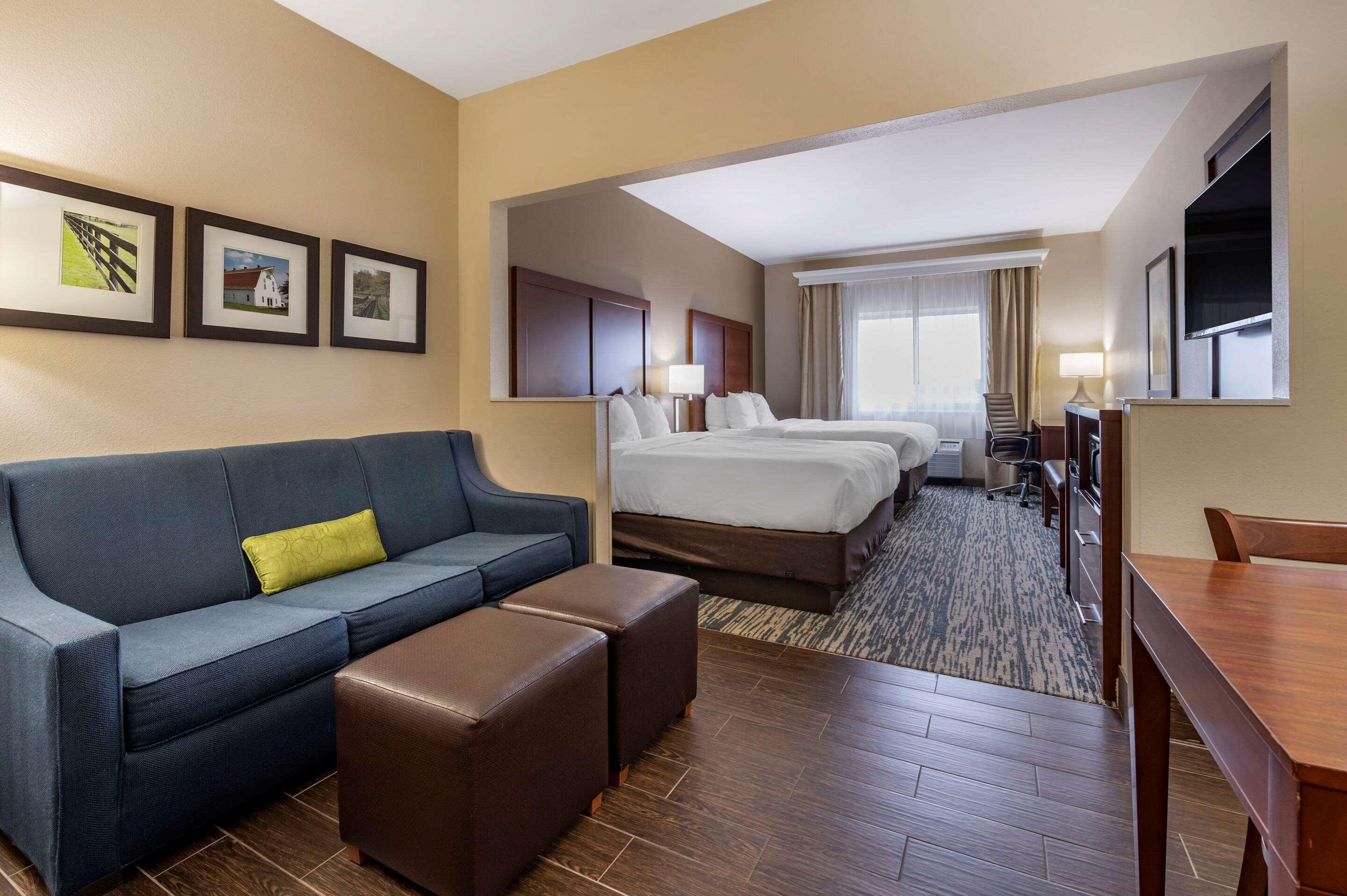 Comfort Suites Keeneland Lexington Buitenkant foto