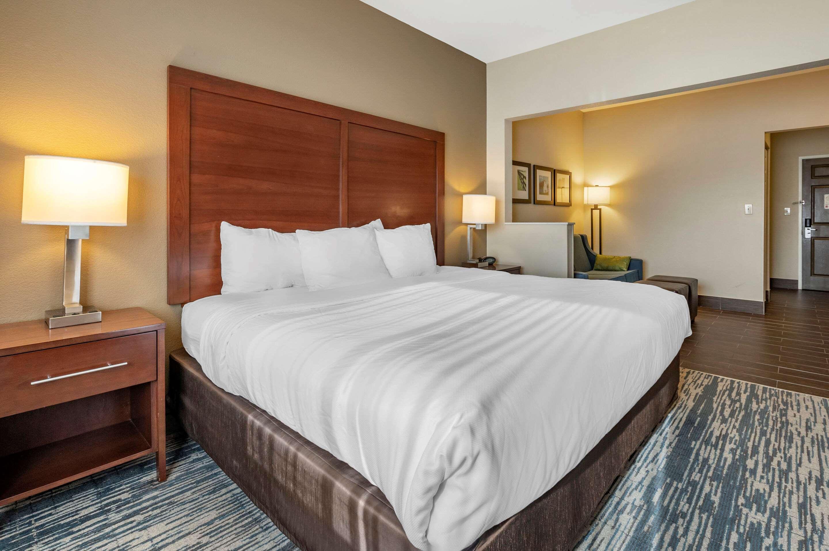 Comfort Suites Keeneland Lexington Buitenkant foto
