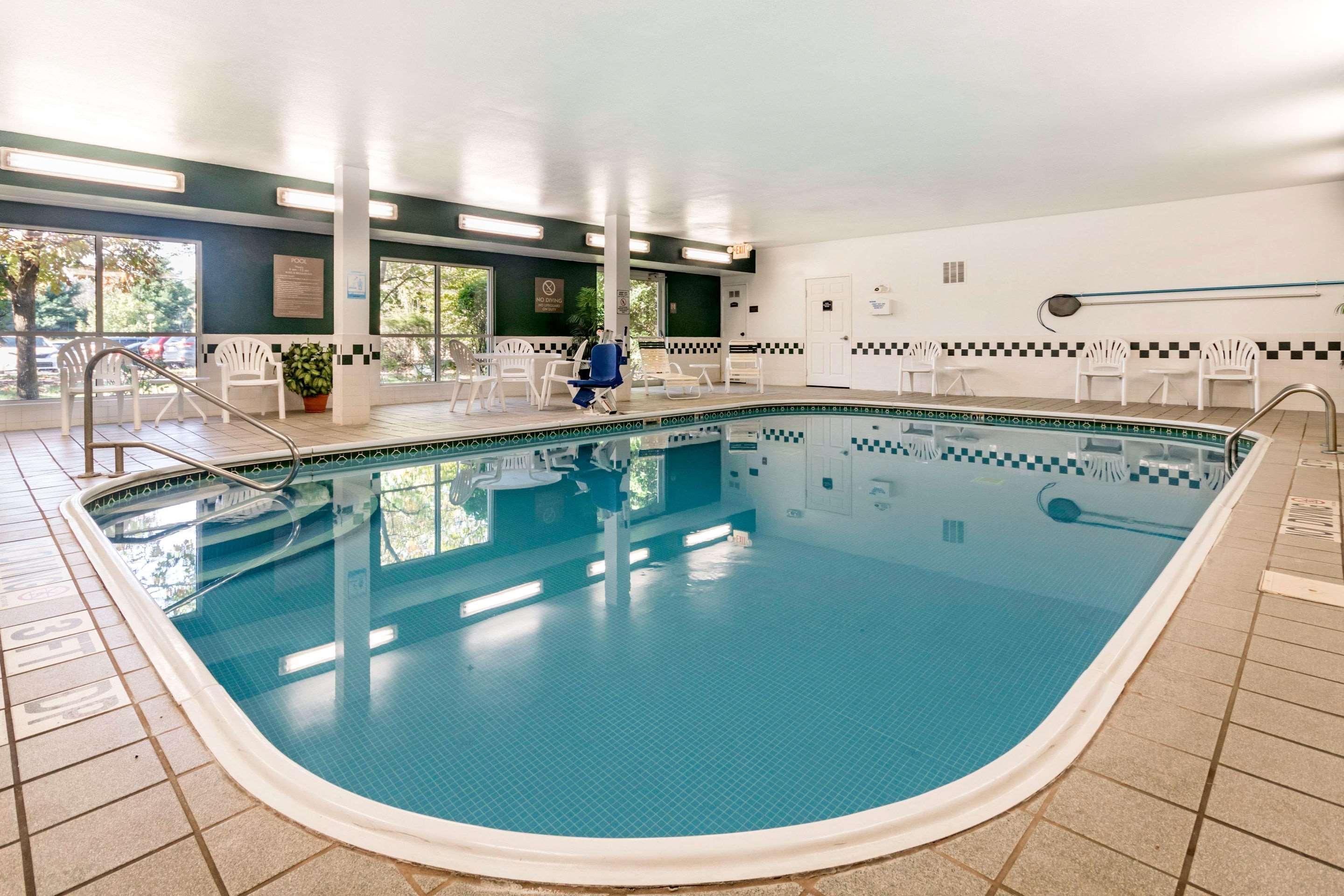Comfort Suites Keeneland Lexington Buitenkant foto