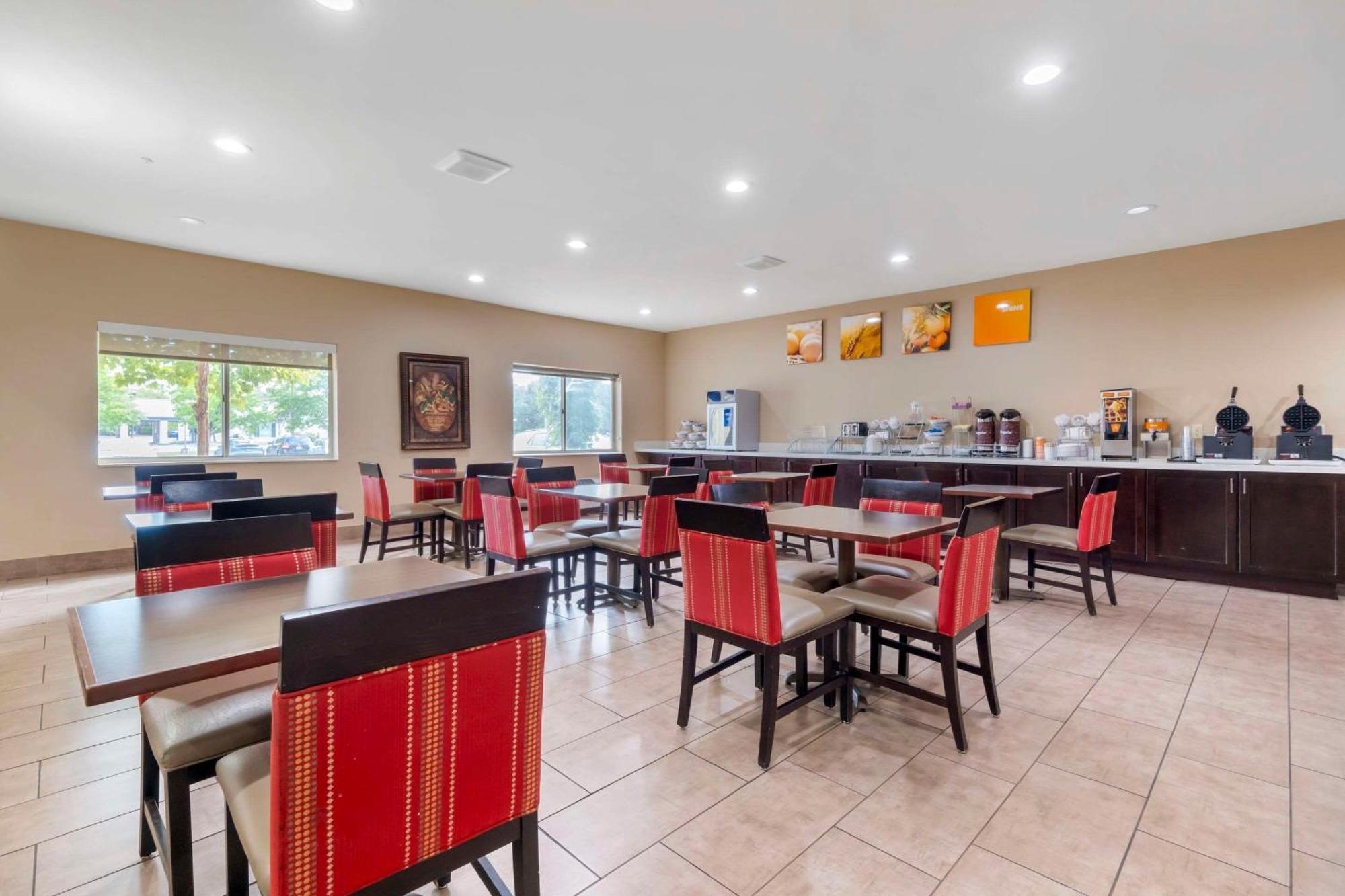 Comfort Suites Keeneland Lexington Buitenkant foto